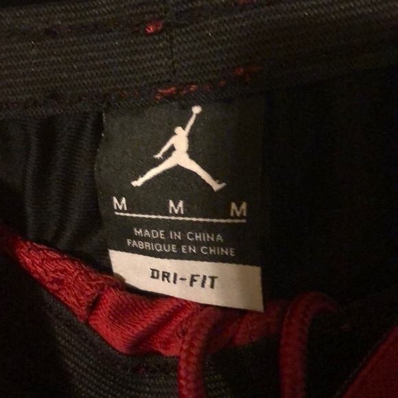 NIKE men’s standard fit DRI FIT Air Jordan’s NWT - Picture 3 of 6